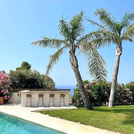 Mas Des Iles D'or - Vue Unique, Piscine Chauffee, Jacuzzi, Tennis וילה